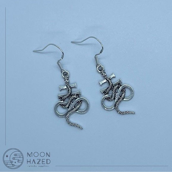 Witchy Earrings - Picture 1 of 3